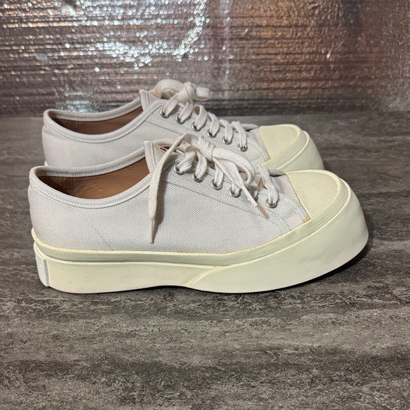 Marni Shoes - MARNI Pablo leather sneakers. Size 39